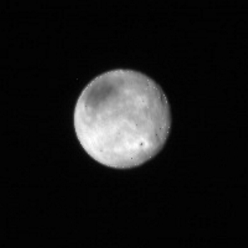 Charon aus 3 Mio km Entfernung